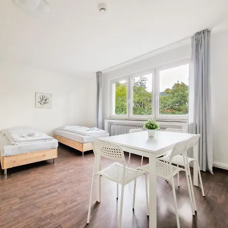 Raj Living - 1 Or 3 - 30 Min Messe Dus Apartment