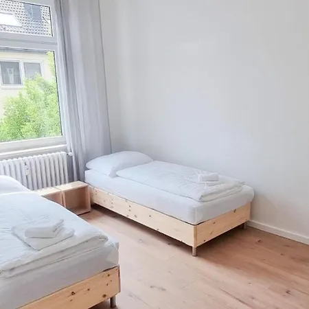 Tolstov - 1 Or 3 - 30 Min Messe Dus Apartman *