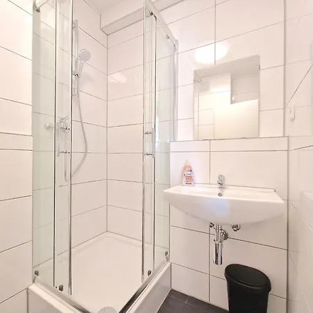 Apartment Raj Living - 1 Or 3 - 30 Min Messe Dus *